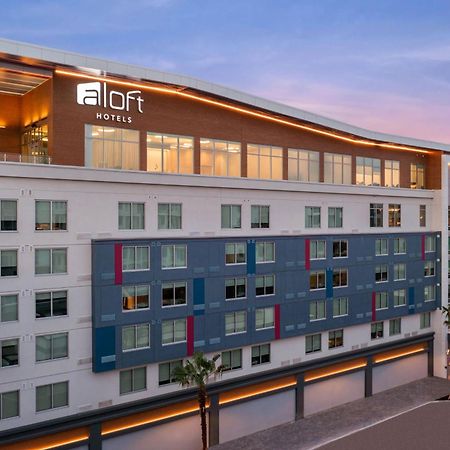 Отель Aloft Tampa Midtown Экстерьер фото