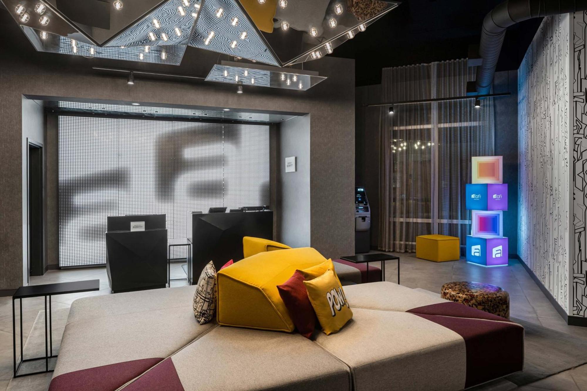Отель Aloft Tampa Midtown Экстерьер фото